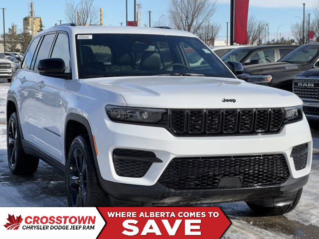 2024 Jeep Grand Cherokee Altitude | Sunroof | Remote Start in Cars & Trucks in Edmonton