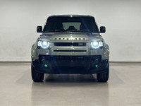 Le Land Rover Defender 110 P400 X-Dynamic SE 2023 est un VUS robuste et performant qui allie capacit... (image 9)