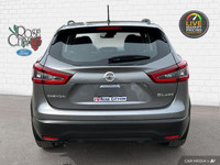 - PREVIOUS DAILY RENTAL - - ACCIDENT FREE - HEATED LEATHER SEATS - HEATED STEERING WHEEL - SUNROOF -... (image 4)