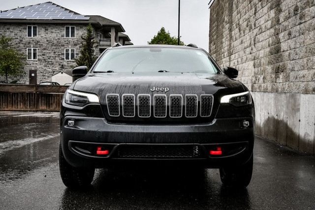 2022 Jeep Cherokee Trailhawk • POWER LIFTGATE • POWER SEAT in Cars & Trucks in Cornwall - Image 4