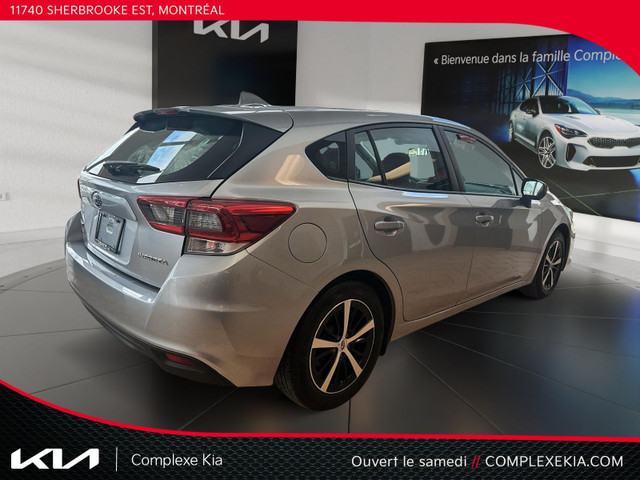 2022 Subaru Impreza Touring AWD Hatchback S.Chauffants Cam.recul in Cars & Trucks in City of Montréal - Image 3
