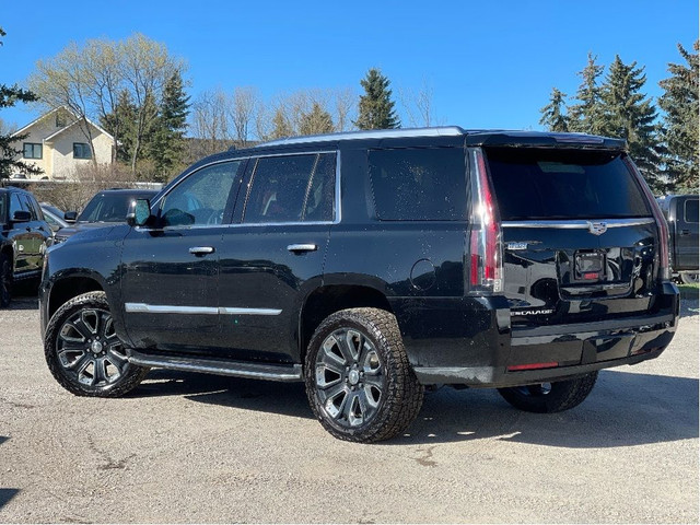 2019 Cadillac Escalade 6.2L V8 | Driver Awareness Pkg | Theft De in Cars & Trucks in Calgary - Image 3