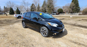 2016 Nissan Versa SR