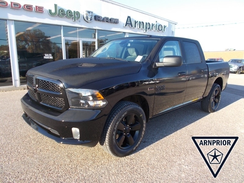 2022 Ram 1500 Classic NIGHT EDITION