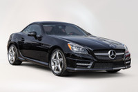 Description de la voiture - SLK 350 roadster - jamais conduit en hiver - 2 portes - sièges baquets à... (image 2)