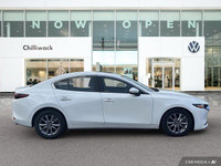 This Mazda Mazda3 delivers a Regular Unleaded I-4 2.5 L/152 engine powering this Automatic transmiss... (image 5)