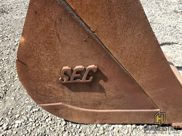 SEC 72 inch Clean Up Bucket Fits 280 Excavator Hoe in Heavy Equipment in Edmonton - Image 4