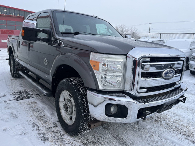 2011 Ford Super Duty F-350 SRW 6.7L DIESEL | CREW CAB | 4X4 in Cars & Trucks in Calgary - Image 4