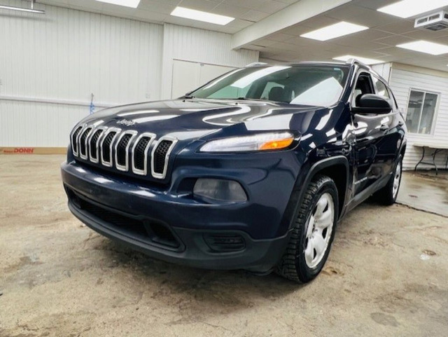 2015 Jeep Cherokee GARANTIE 12m*BLUETOOTH*SIÈGES & VOLANT CHAUFF in Cars & Trucks in Québec City