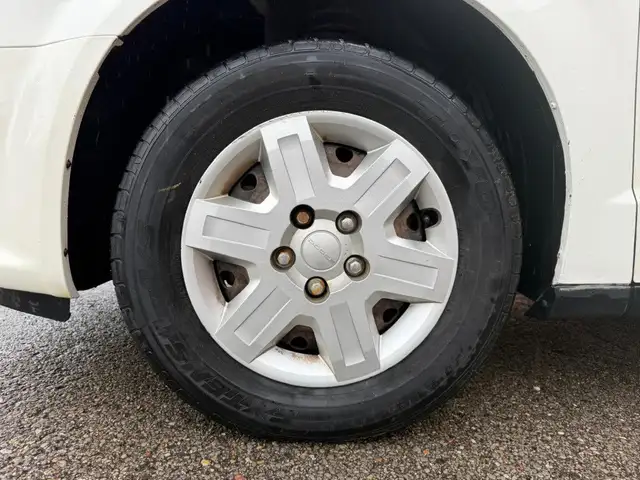 2012 Dodge Grand Caravan SXT | ONE OWNER | STOW N GO | MULTI-FUN in Cars & Trucks in Oshawa / Durham Region - Image 13