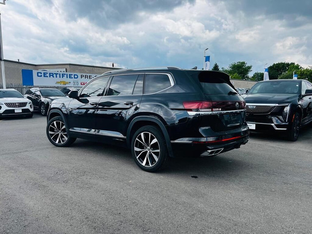 2024 Volkswagen Atlas 2.0 TSI Execline One Owner, No Accident... in Cars & Trucks in Oakville / Halton Region - Image 2