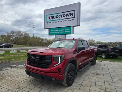 2024 GMC Sierra 1500 Crew Cab Elevation 4x4 with the 5.3L V8 and only 33,000kms! Equipped with Front...