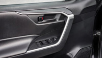 *Heated Seats, Apple CarPlay, Android Auto, Blind Spot Monitoring, Lane Keep Assist! * Radical desig... (image 7)