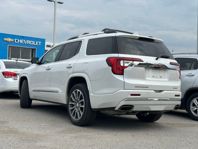 2021 GMC Acadia in Cars & Trucks in City of Toronto - Image 2