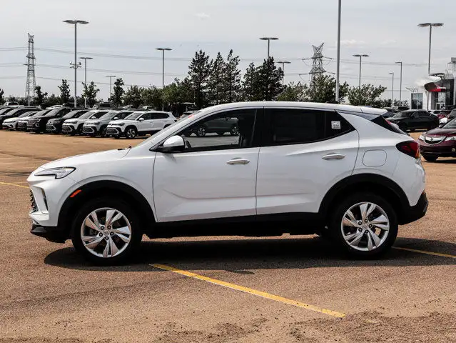 2026 Buick Encore GX Preferred dans Autos et camions dans Comté de Strathcona - Image 6