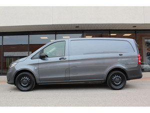 2019 Mercedes-Benz Metris Van CARGO - PANELS - TOW PKG - DIVIDER
