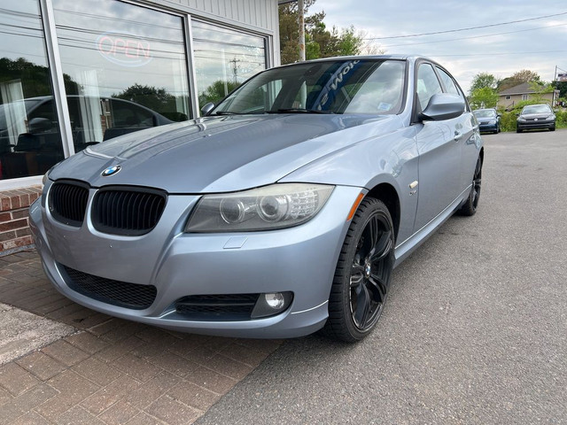 2011 BMW 3 Series 328i xDrive Classic Edition in Cars & Trucks in Annapolis Valley - Image 3