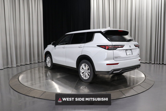 2025 Mitsubishi Outlander ES in Cars & Trucks in Edmonton - Image 4