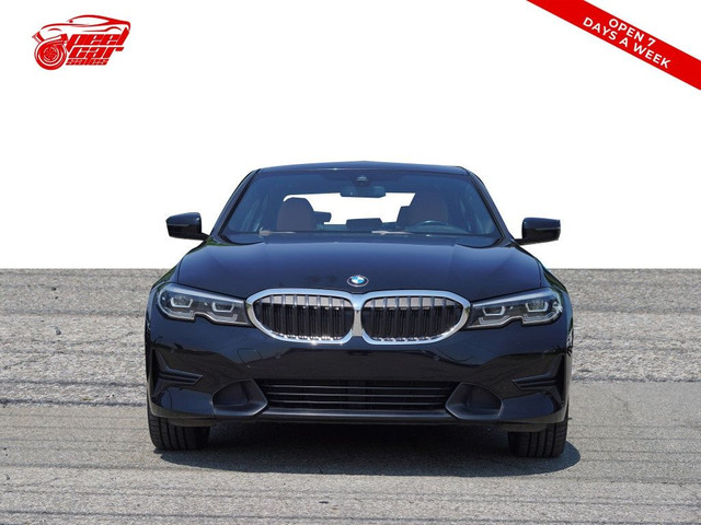 2021 BMW 3 Series 330e, Sunroof, Wireless Apple carplay. in Cars & Trucks in Oakville / Halton Region - Image 2