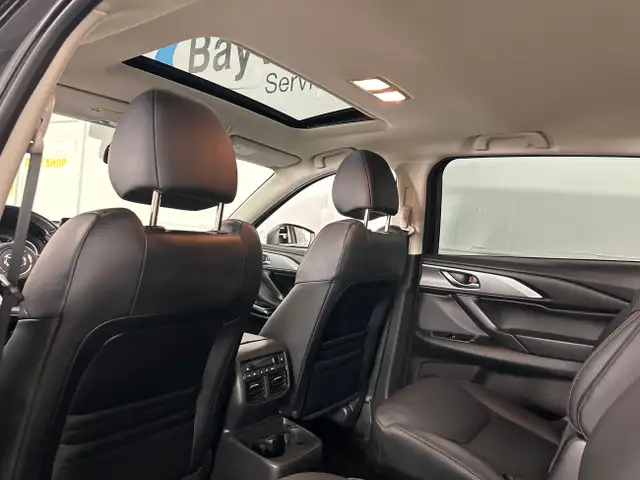 2023 Mazda CX-9 GS TOURING/AWD/LEATHER/ROOF/NAVI/QUADS/7 PASS! dans Autos et camions dans Belleville - Image 10