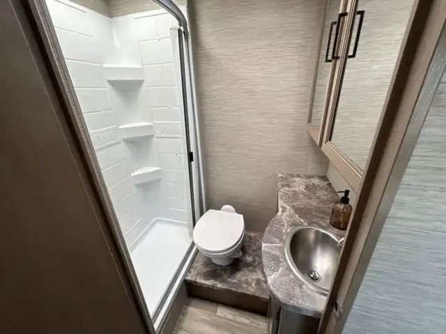 2023 Thor Motor Coach Four Winds 28Z in RVs & Motorhomes in Red Deer - Image 23