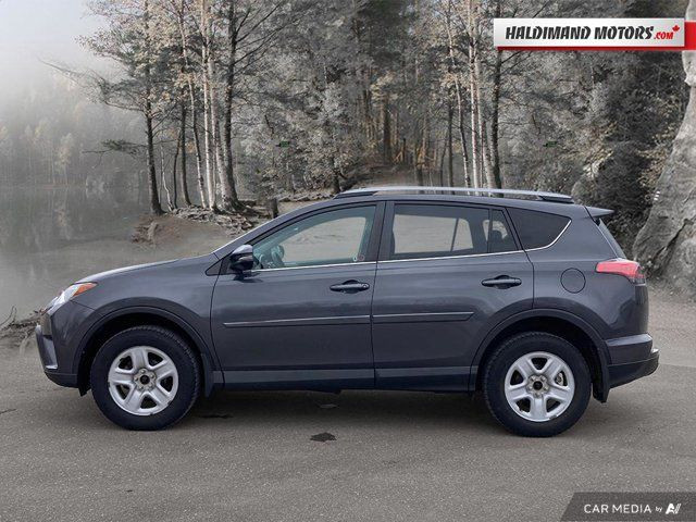 2018 Toyota RAV4 LE in Cars & Trucks in Hamilton - Image 2