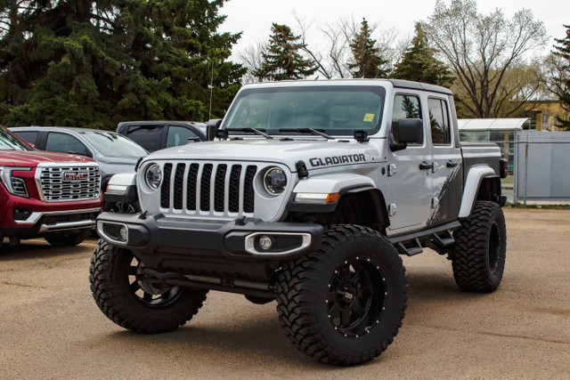 2023 Jeep Gladiator Sport S ** Custom Build** in Cars & Trucks in Edmonton - Image 2