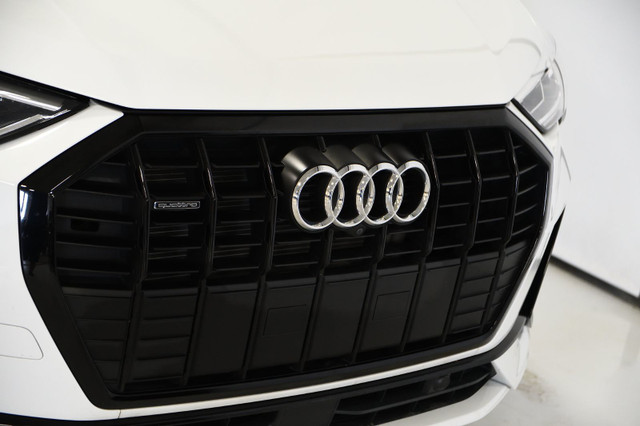2023 Audi Q3 Technik / Black optics / Carplay / Toit pano. / Cer in Cars & Trucks in Longueuil / South Shore - Image 3