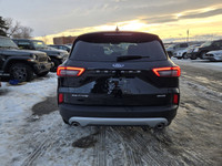 This brand new AGATE BLACK METALLIC 2024 FORD ESCAPE ACTIVE is powered by a 1.5L ECOBOOST ENGINE THA... (image 6)
