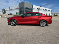 Momentum Plus Package, Climate Package, Vision Package, Convenience Package, 19inch 5-V Spoke Tinted... (image 3)