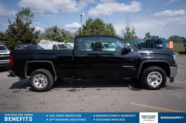 2018 GMC Sierra 1500 4.3L V6 LOW KMCERTIFIED PRE-OWNED in Cars & Trucks in Calgary - Image 4