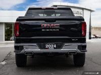 Odometer is 8573 kilometers below market average! Sie 2024 GMC Sierra 1500 SLT 4WD 10-Speed Automati... (image 4)