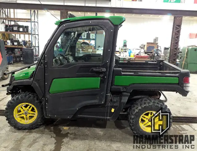 2018 JOHN DEERE Gator XUV 835R 4x4 UTV SxS ATV in ATVs in Edmonton - Image 5