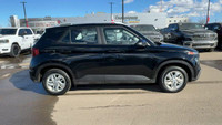 This Hyundai Venue is equipped with: Cloth Seats, Heated front seats, Radio: AM/FM/HD Radio/MP3 Audi... (image 9)