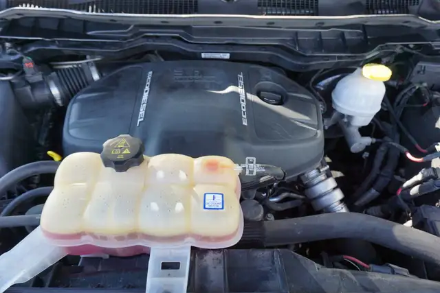 2019 RAM 1500 in Cars & Trucks in Oakville / Halton Region - Image 35