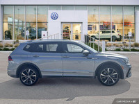 This Volkswagen Tiguan delivers a Intercooled Turbo Regular Unleaded I-4 2.0 L/121 engine powering t... (image 5)