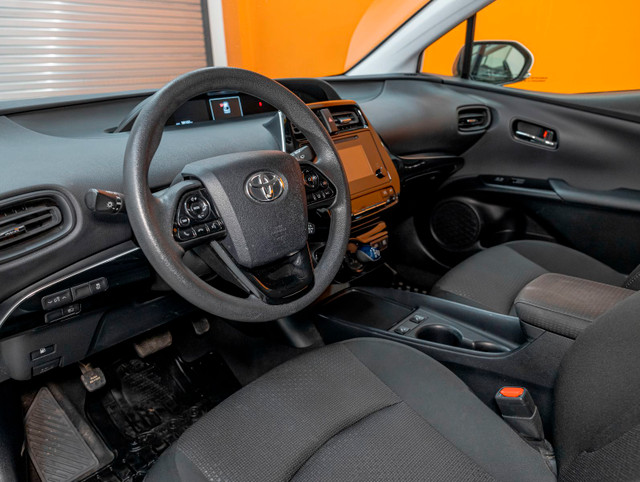 2019 Toyota Prius HYBRID AWD-E *SIÈGES CHAUFF* RÉG ADAPT in Cars & Trucks in Laurentides - Image 2