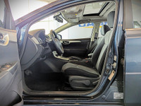 Comes equipped with: Power Mirrors, Sunroof , Shark fin antenna, Halogen Headlamps, Courtesy lights,... (image 9)