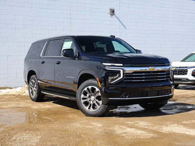 2025 Chevrolet Suburban LT in Cars & Trucks in Edmonton - Image 2