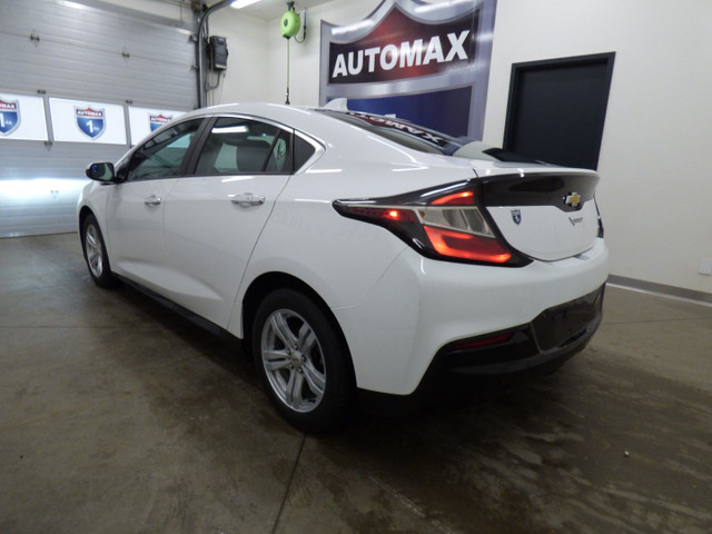 2017 CHEVROLET VOLT LT, CUIR, CAMÉRA RECUL, MAGS, TOUT ÉQUIPÉ!!! in Cars & Trucks in City of Montréal - Image 2