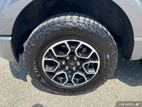 - ACCIDENT FREE - 5.0L V8 ENGINE - HEATED & COOLED LEATHER SEATS - HEATED STEERING WHEEL - TWIN PANE... (image 9)