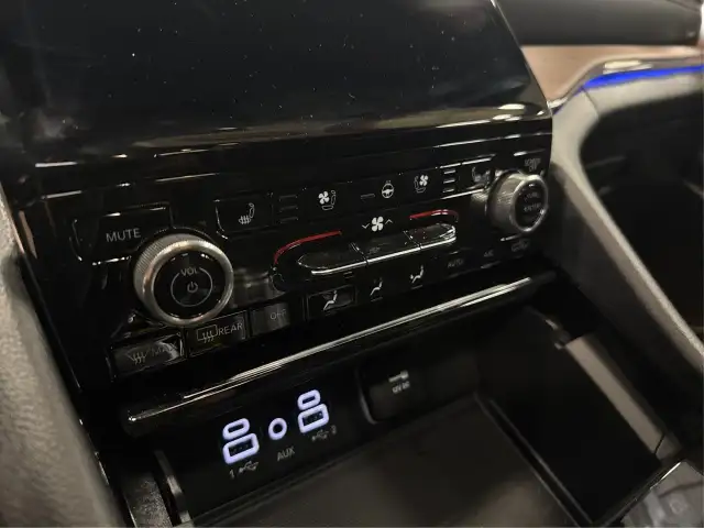 2024 Jeep Grand Cherokee L in Cars & Trucks in Strathcona County - Image 30