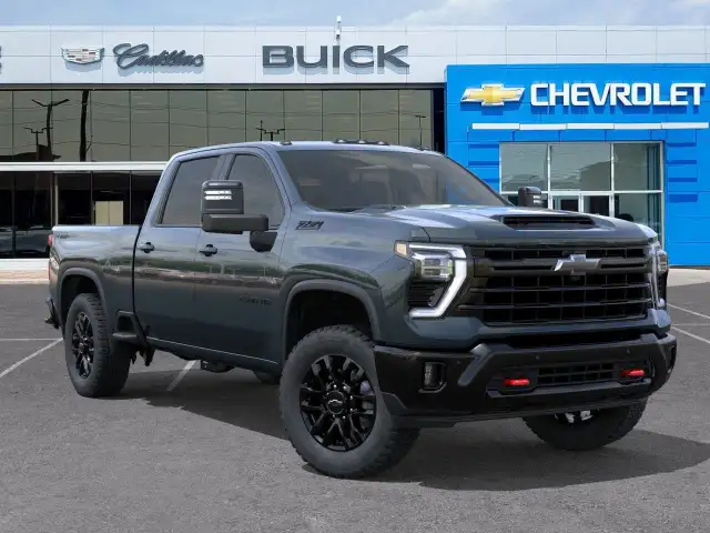 2025 Chevrolet Silverado 2500HD LT in Cars & Trucks in Oakville / Halton Region - Image 12
