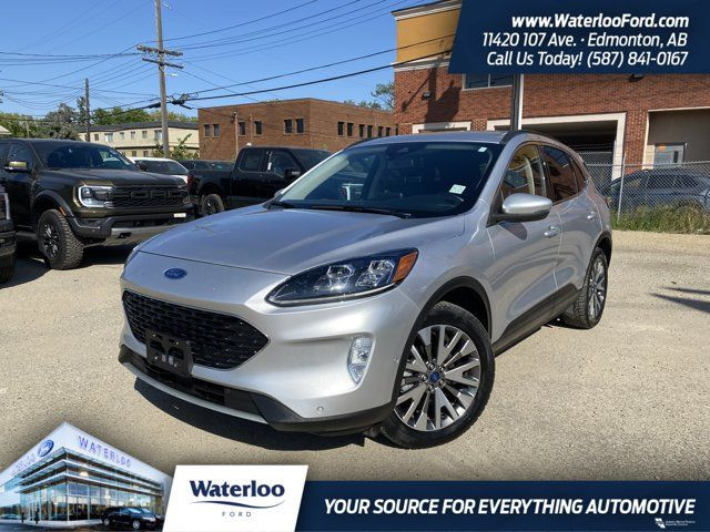 2020 Ford Escape Titanium Hybrid | Wireless Charging | Nav in Cars & Trucks in Edmonton
