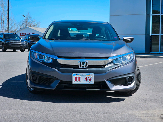  2017 Honda Civic Sedan EX in Cars & Trucks in Saint John - Image 2
