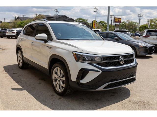 2022 Volkswagen Taos COMFORTLINE AWD | SUNROOF | HEATED SEATS |  in Cars & Trucks in Winnipeg - Image 2