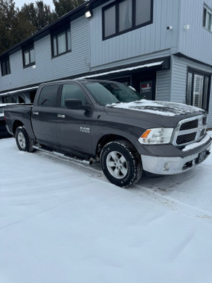 2017 RAM 1500 SLT 4x4 5.7 Hemi CERTIFIED