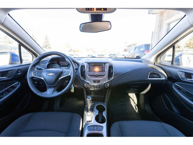 2017 Chevrolet Cruze LT | BACKUP CAMERA | SXM | HEATED SEAT | BL in Cars & Trucks in Winnipeg - Image 3