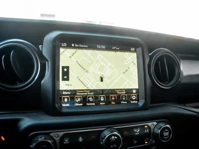 2023 Jeep Wrangler Sport Altitude Cold Weather Group Uconnect in Cars & Trucks in City of Toronto - Image 28