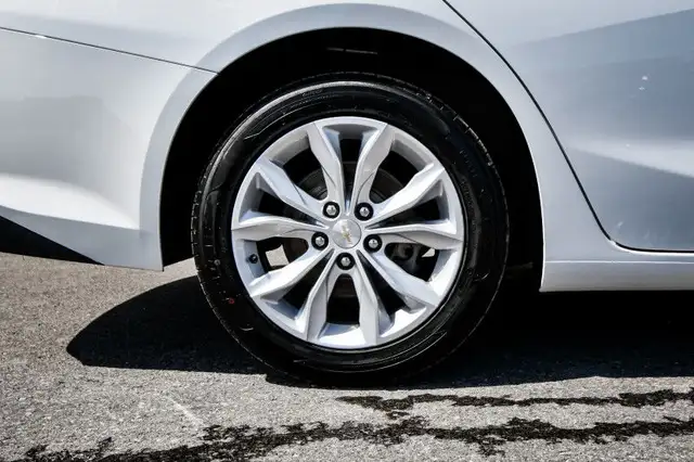 2023 Chevrolet Malibu LT • HEATED SEATS • SIRIUSXM • CP/AA in Cars & Trucks in Kingston - Image 7